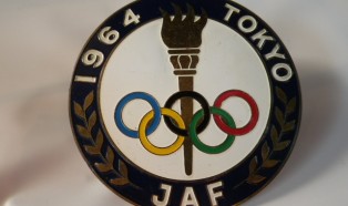 東京オリンピック記念　JAFカーバッジ